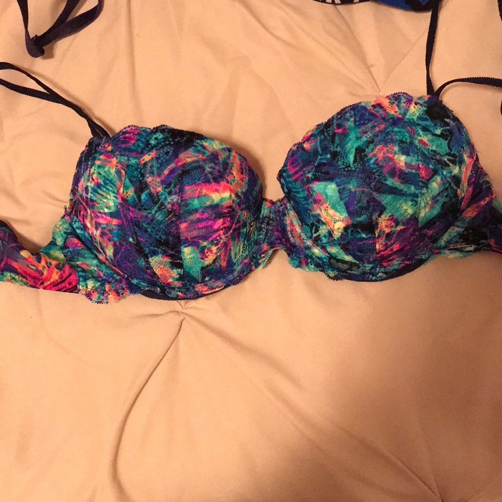 Victoria’s Secret bra